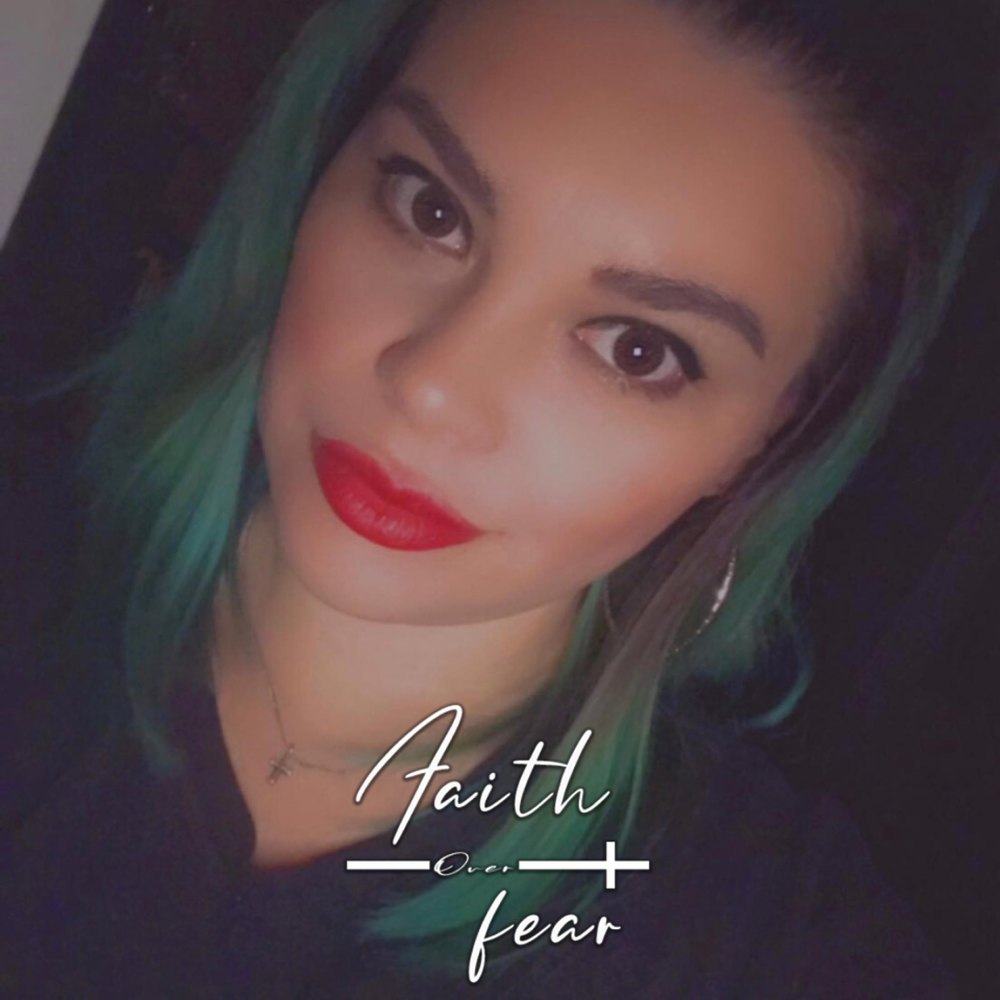 Meet your Posher, Monique